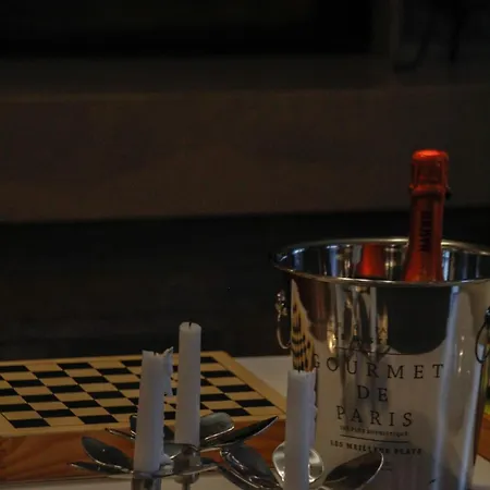 Villatonia - *